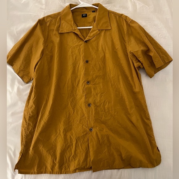Uniqlo Other - Uniqlo Shirt Large